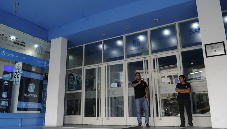 Allanaron la sede de Racing: El comunicado de la Comisión Directiva