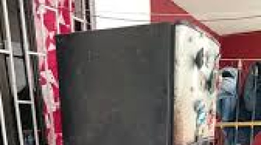 ¡Atención! vende heladeras usadas y estafa a la gente!