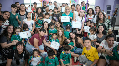 Avellaneda homenajeó a sus egresados de jardines maternales municipales