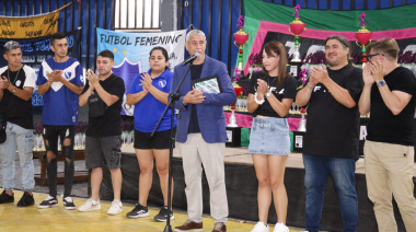 Entrega de premios de la Asociación de Fútbol Femenino de Avellaneda
