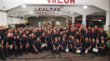 Los Bomberos Voluntarios de Echenagucía, Gerli y Piñeiro celebraron 103 años