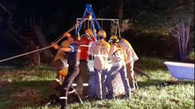 Dramático rescate en Córdoba: un hombre se lanzó dentro de un aljibe para salvar a su hija